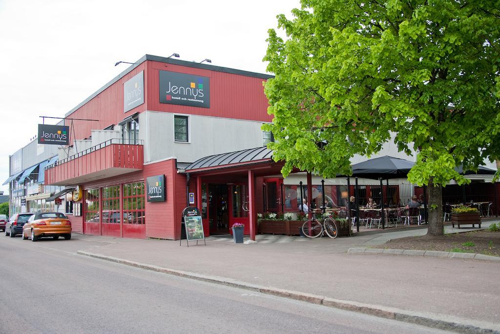 Jennys Hotell Och Restaurang アルビカ エクステリア 写真