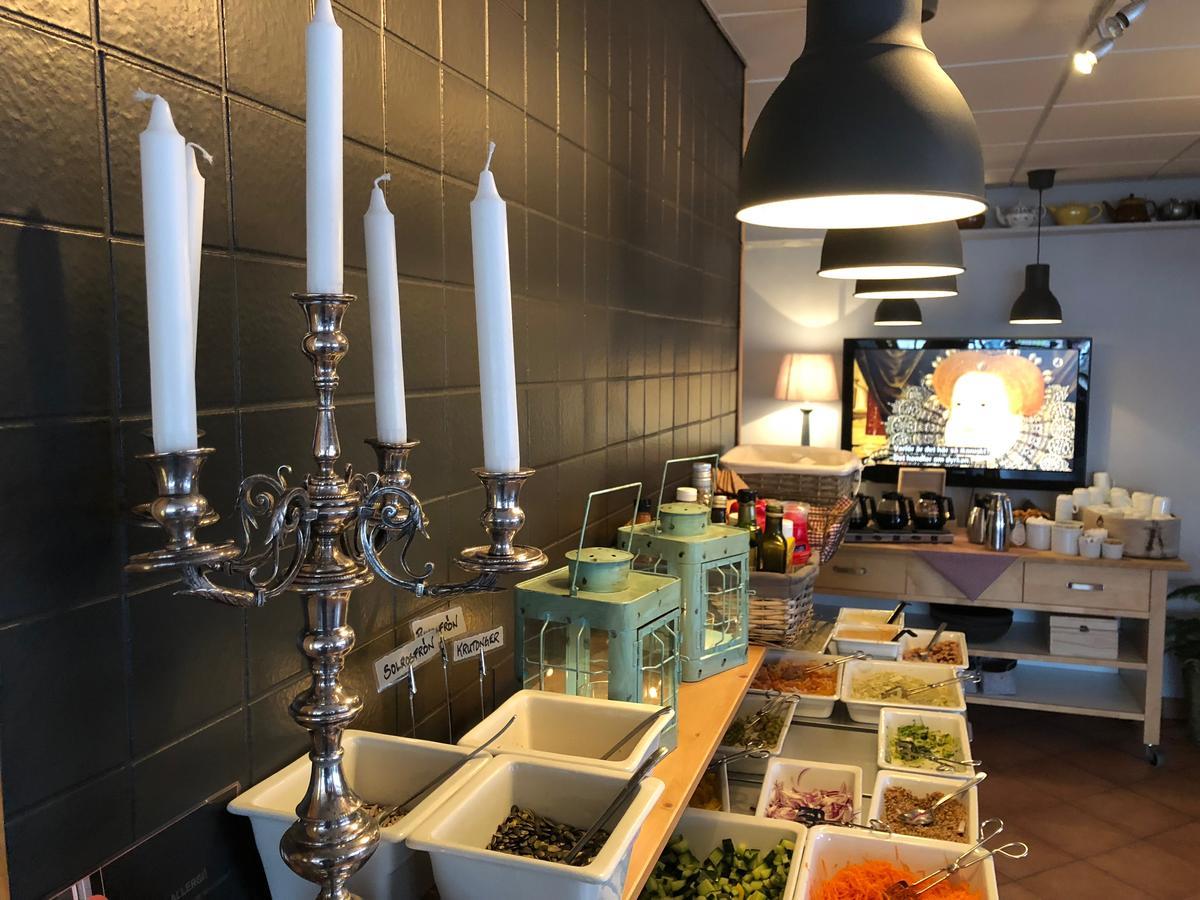Jennys Hotell Och Restaurang アルビカ エクステリア 写真