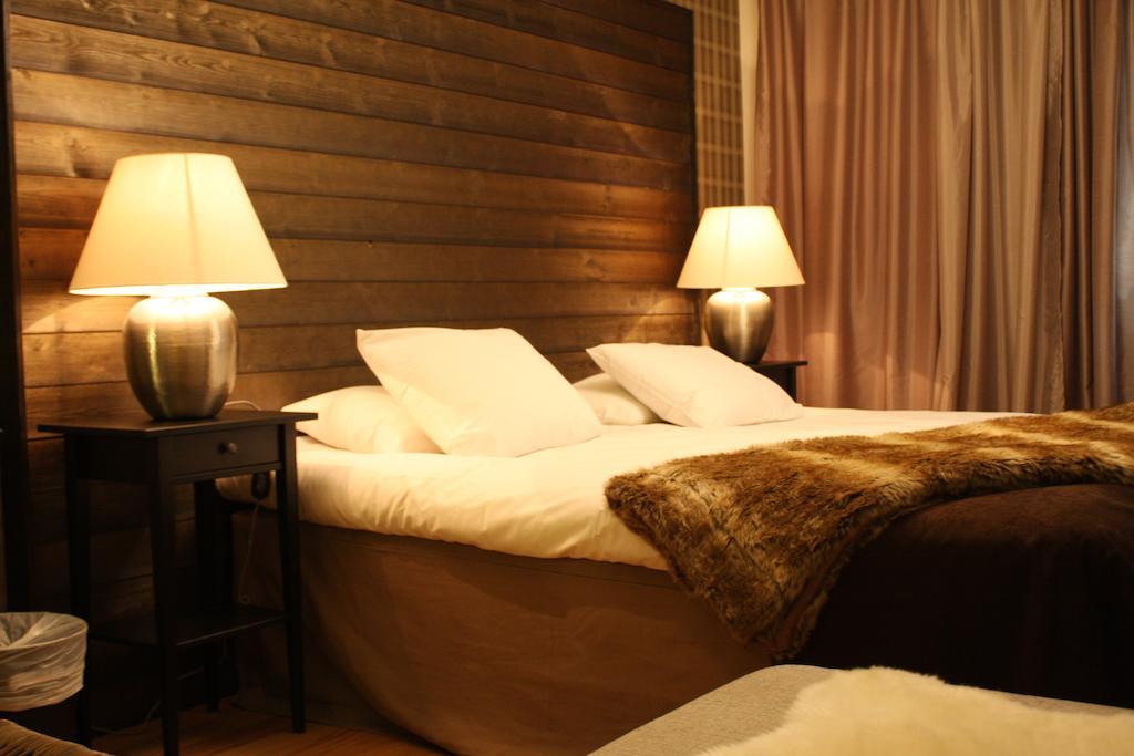 Jennys Hotell Och Restaurang アルビカ エクステリア 写真