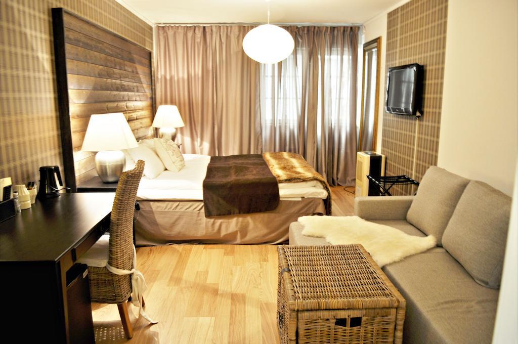 Jennys Hotell Och Restaurang アルビカ エクステリア 写真