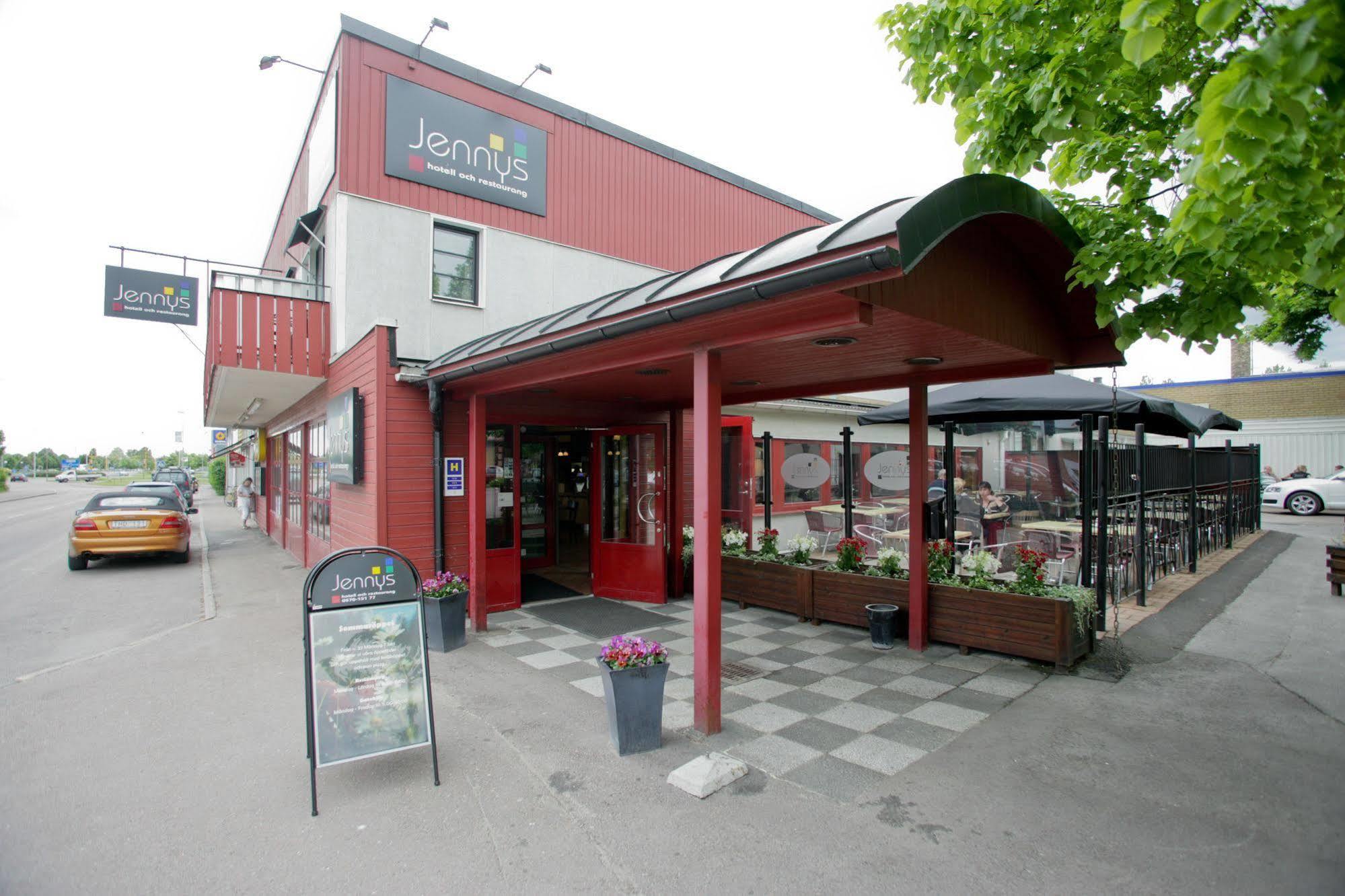 Jennys Hotell Och Restaurang アルビカ エクステリア 写真