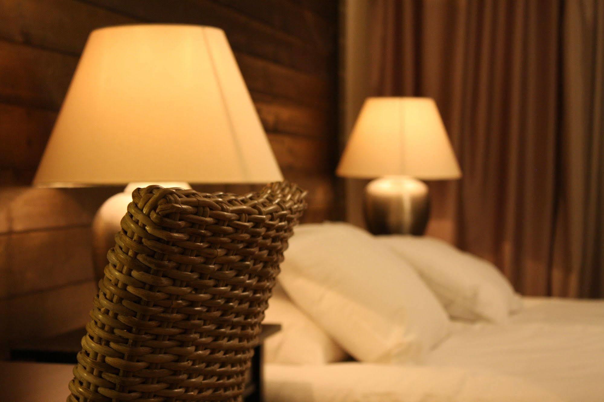 Jennys Hotell Och Restaurang アルビカ エクステリア 写真